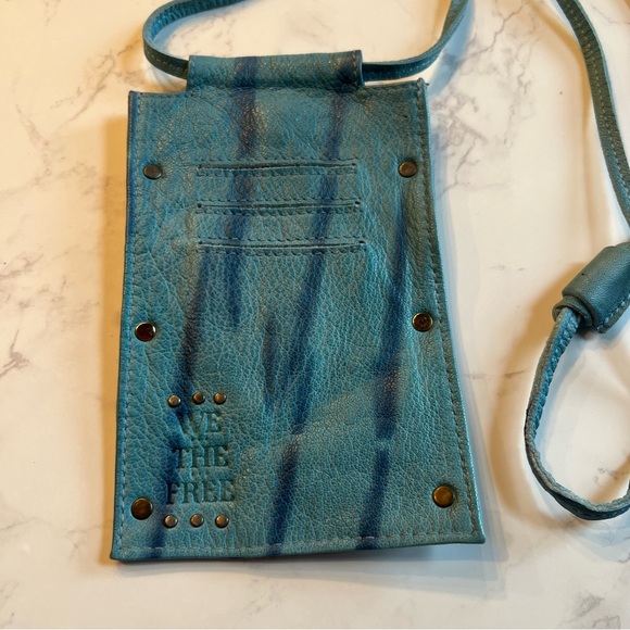 Free People cellphone lanyard - Picture 2 of 4